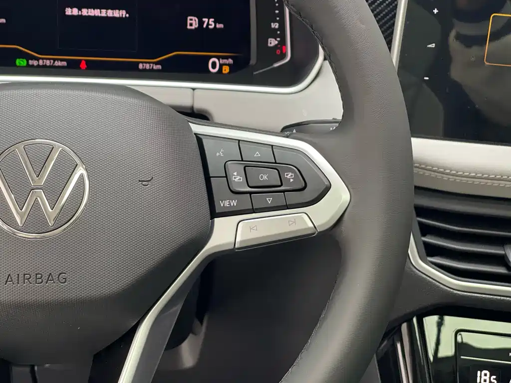 Volkswagen Tayron 2024 Model 330TSI Front-Wheel Drive Luxury Plus Advanced Edition 2025 - thumbnail 7
