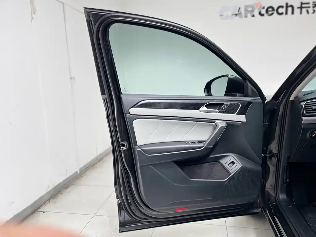 Volkswagen Tayron 2024 Model 330TSI Front-Wheel Drive Luxury Plus Advanced Edition 2025 - thumbnail 20