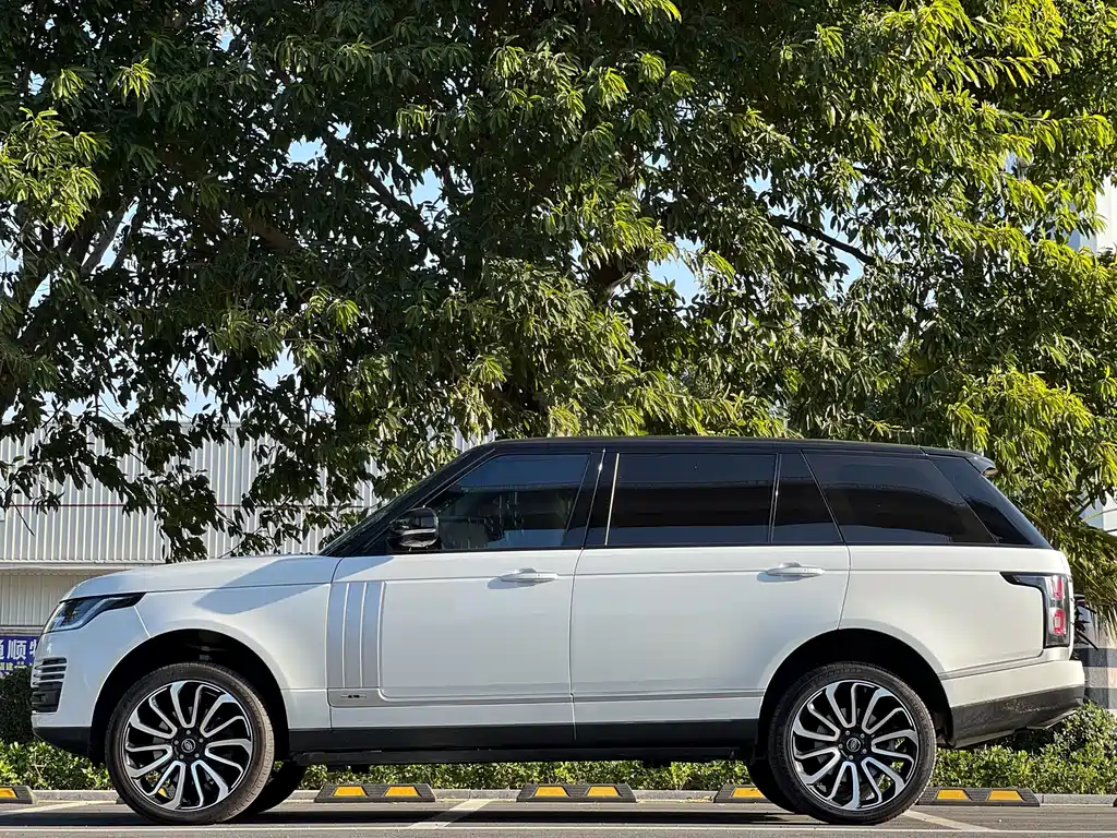 Land Rover Range Rover 2015 3.0 SC V6 Vogue SE Autobiography Long Wheelbase 2015 - thumbnail 15