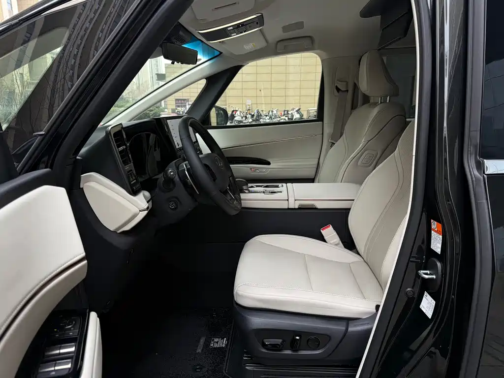Lexus Lexus LM 350h Six-Seat Executive Edition 2026 - thumbnail 14