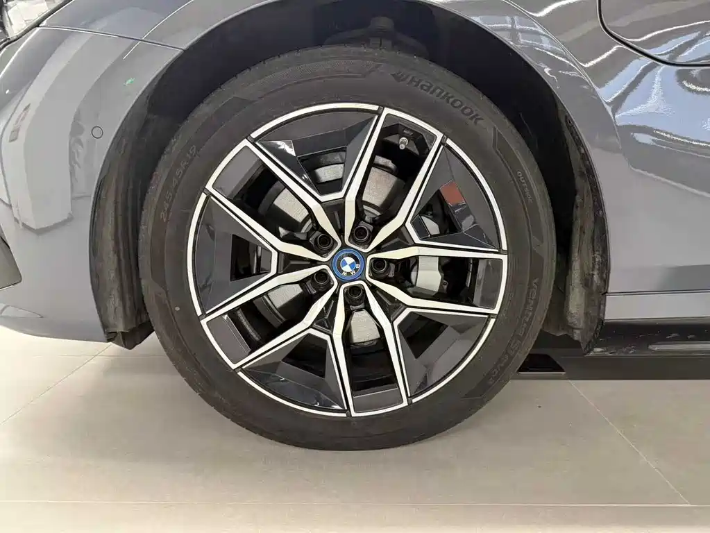 BMW BMW i5 2024 eDrive 35L Premium M Sport Package 2024 - thumbnail 7