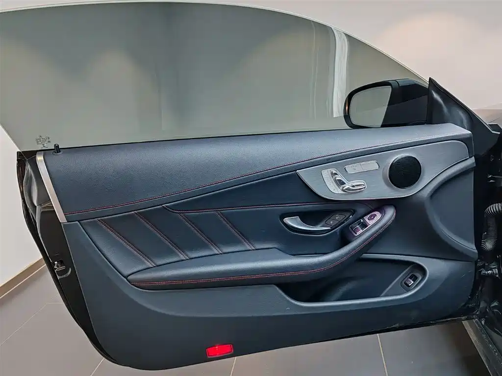 Mercedes-Benz Mercedes-Benz C-Class Coupe C 260 2023 2023 - thumbnail 11