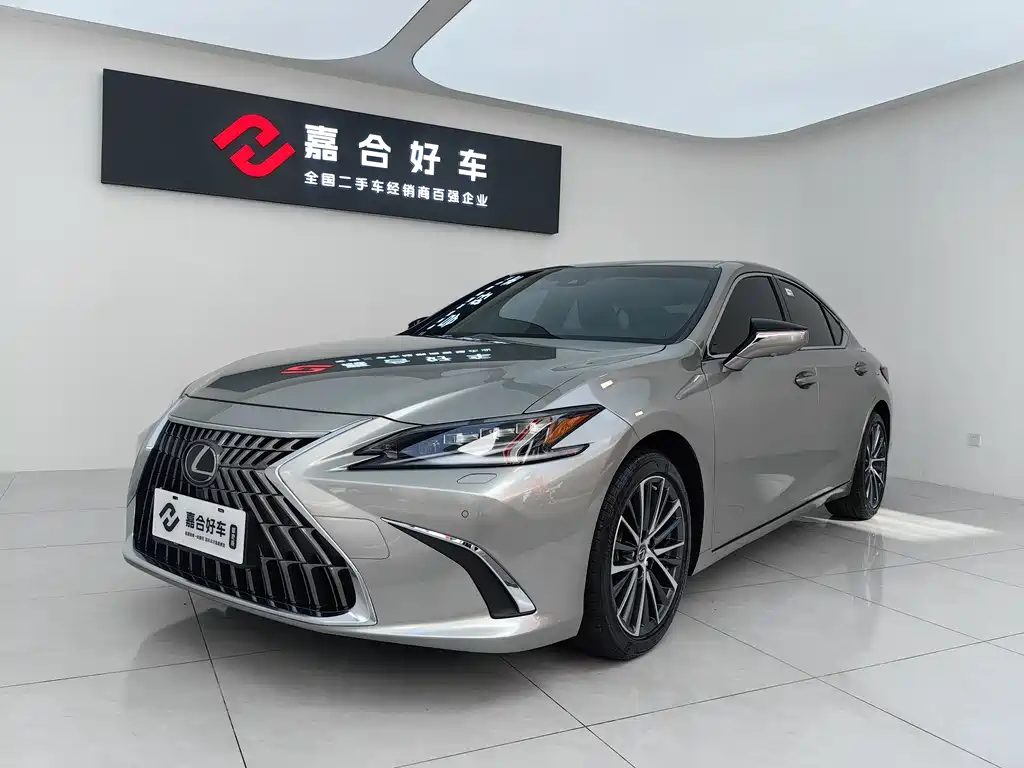 Lexus Lexus ES 300h Premium 2022 2023