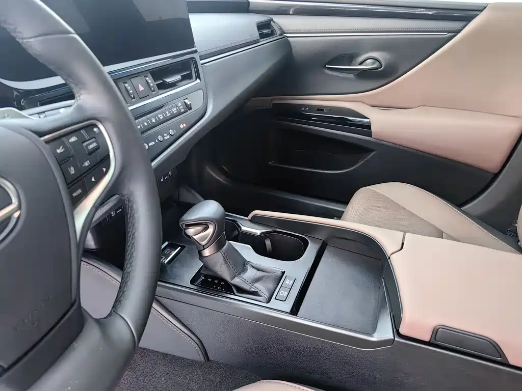 Lexus Lexus ES 300h Premium 2022 2023 - thumbnail 8