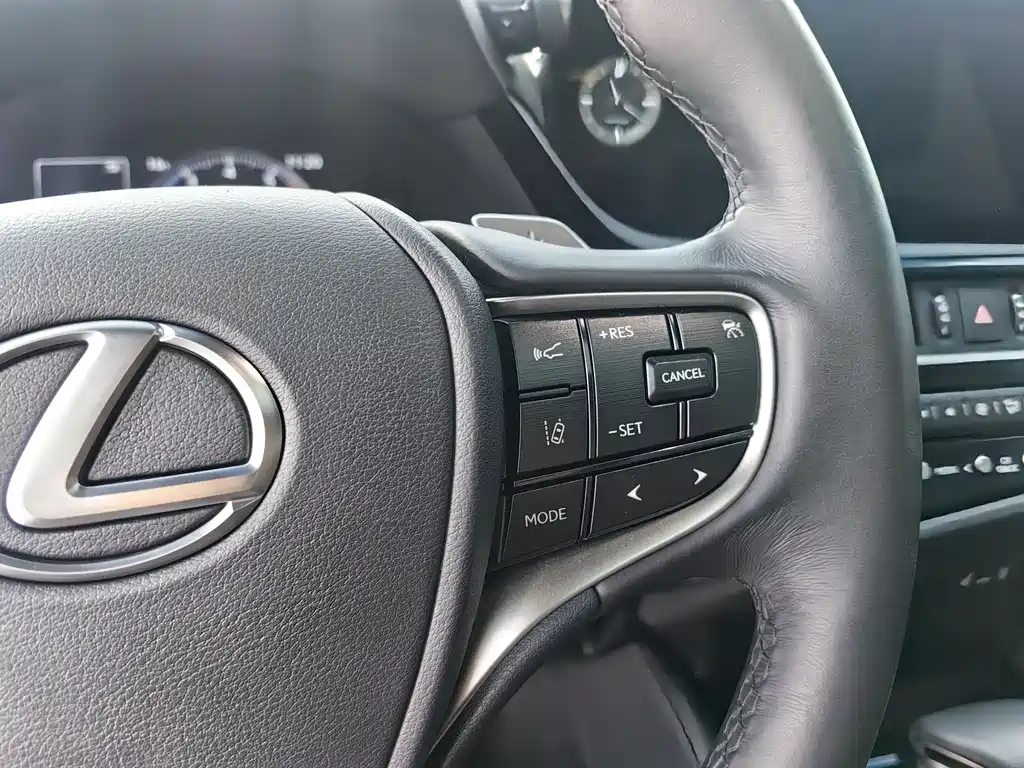 Lexus Lexus ES 300h Premium 2022 2023 - thumbnail 14