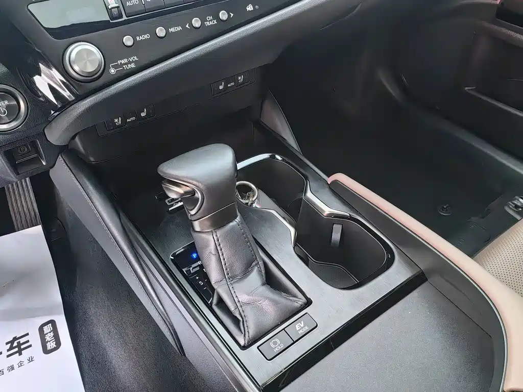 Lexus Lexus ES 300h Premium 2022 2023 - thumbnail 17