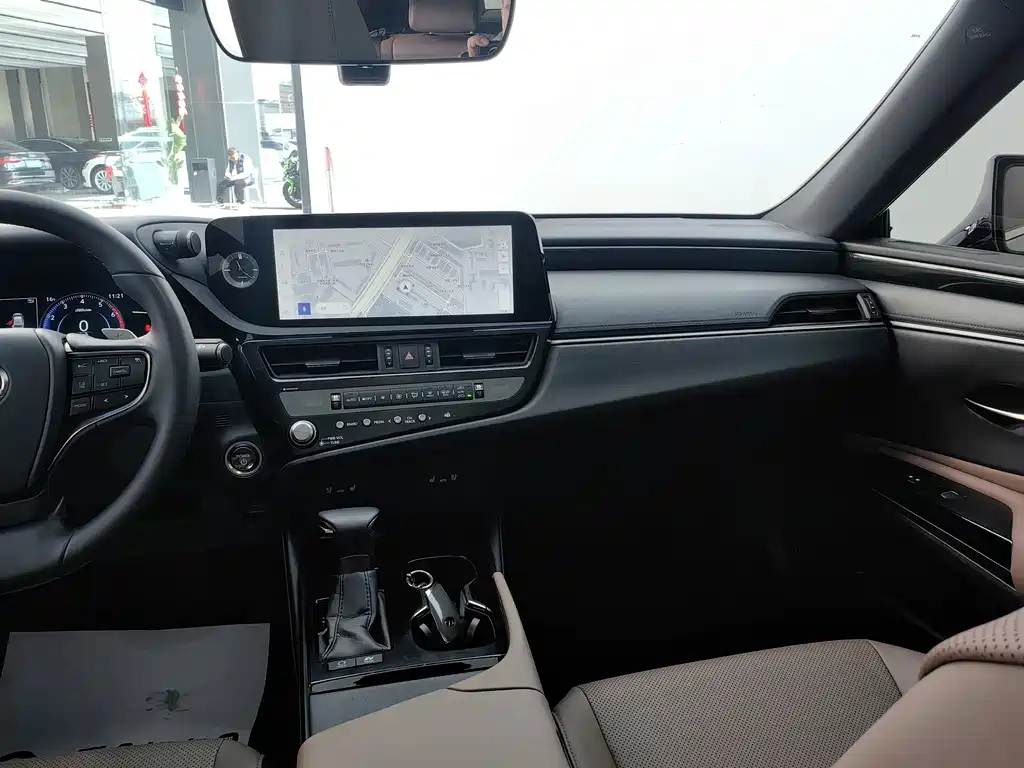 Lexus Lexus ES 300h Premium 2022 2023 - thumbnail 21