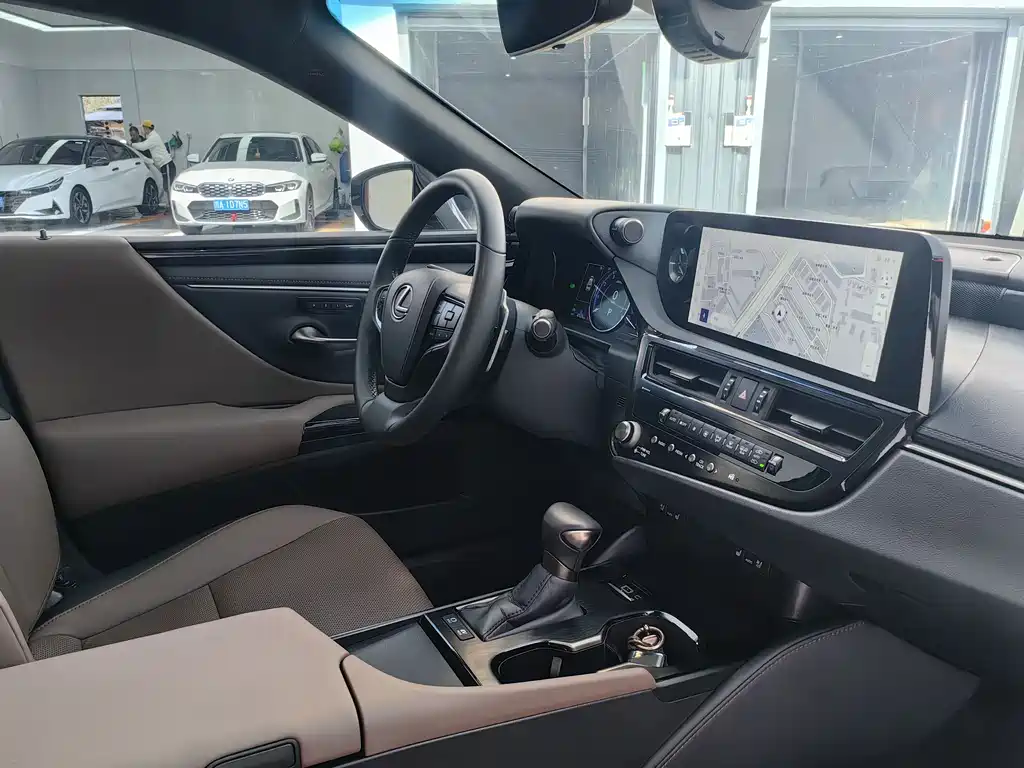 Lexus Lexus ES 300h Premium 2022 2023 - thumbnail 24