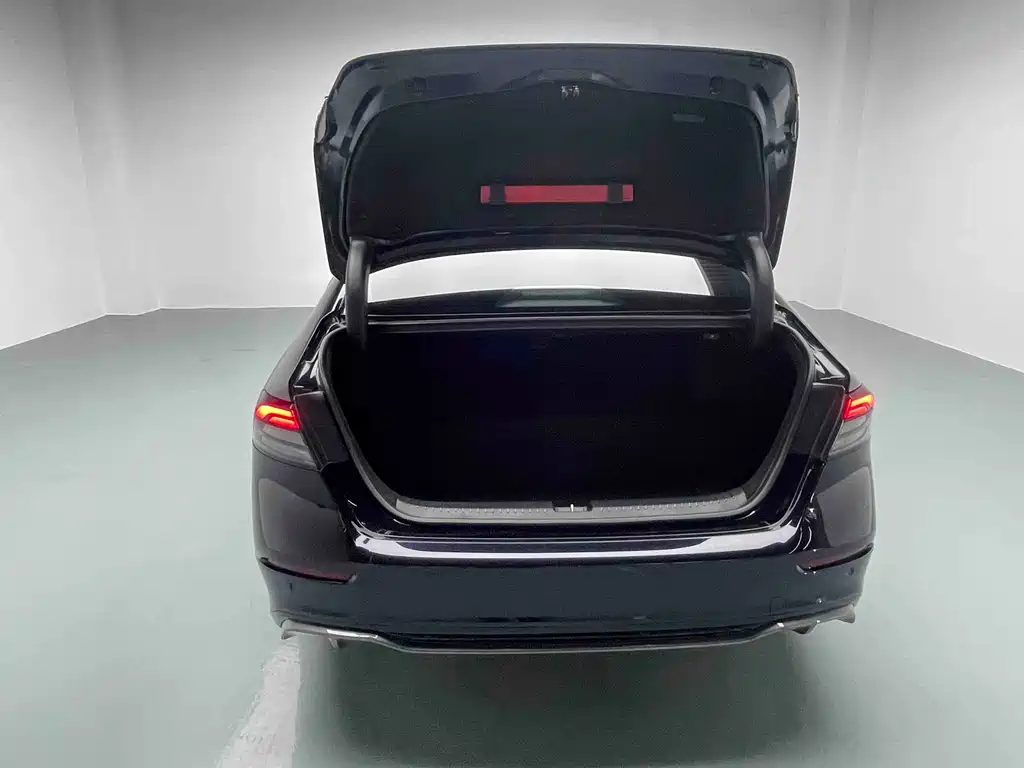 Honda Honda Accord Hybrid 2023 2.0L e:PHEV Premium Edition 2024 - thumbnail 11