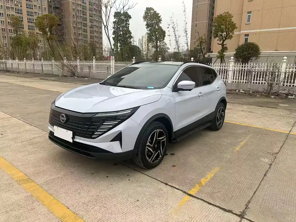 Nissan Qashqai 2025 Honor 2.0L CVT XV+ Premium Edition 2024 - thumbnail 3
