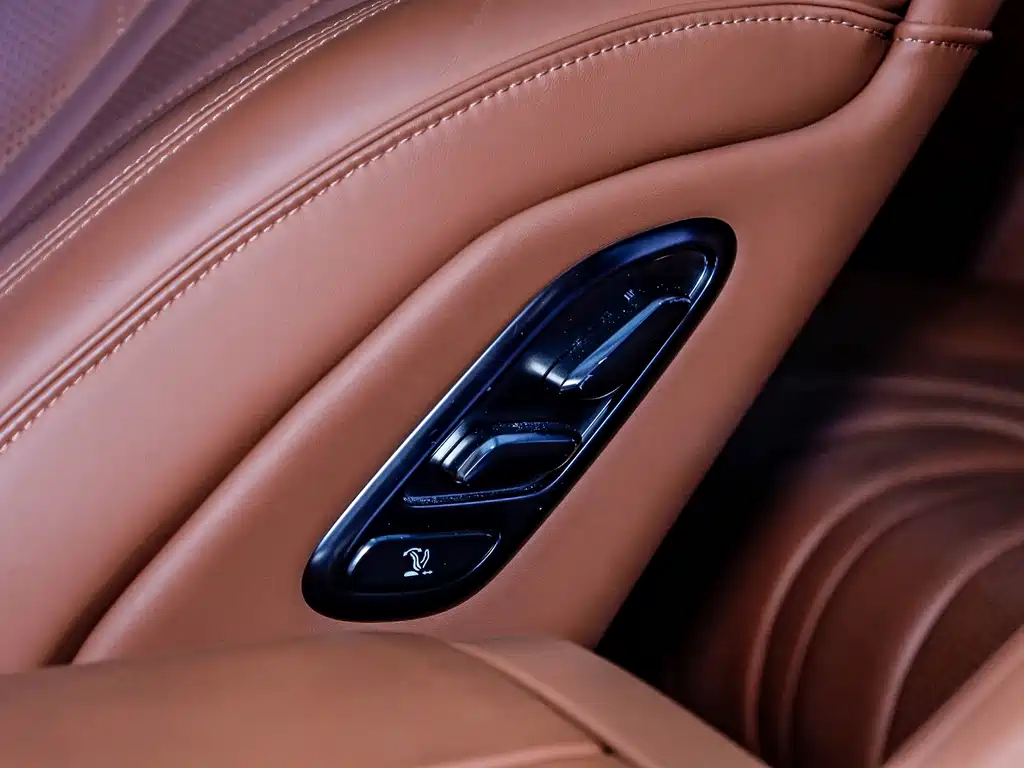 U UM U8 2023 Luxury Edition 2024 - thumbnail 14