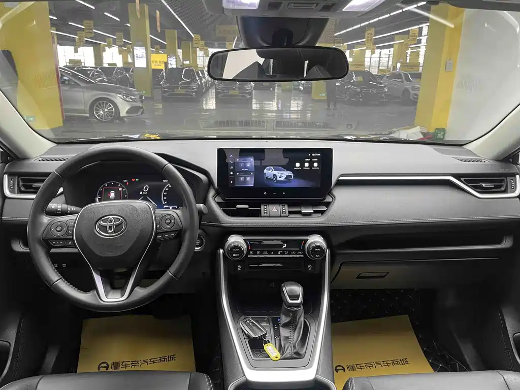 Toyota Venza 2023 2.0L CVT AWD Luxury Plus Edition 2023 - thumbnail 2