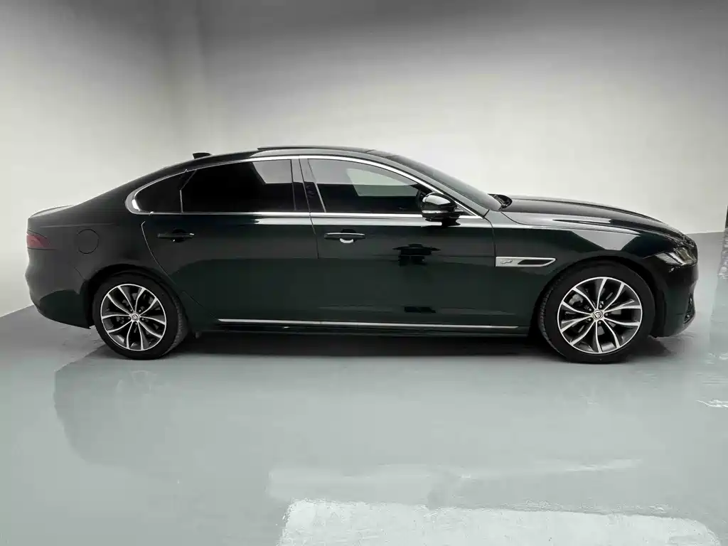Jaguar Jaguar XFL 2021 XFL 2.0T P250 RWD Sport Premium Edition 2022 - thumbnail 4