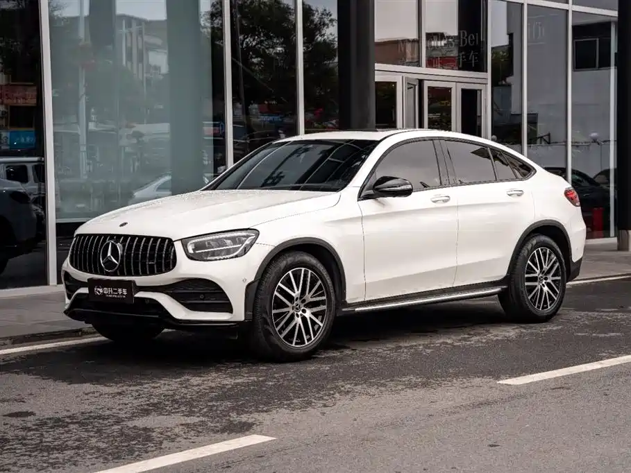Mercedes-Benz Mercedes-Benz GLC Coupe 2020 GLC 300 4MATIC Coupé SUV 2021 - thumbnail 3