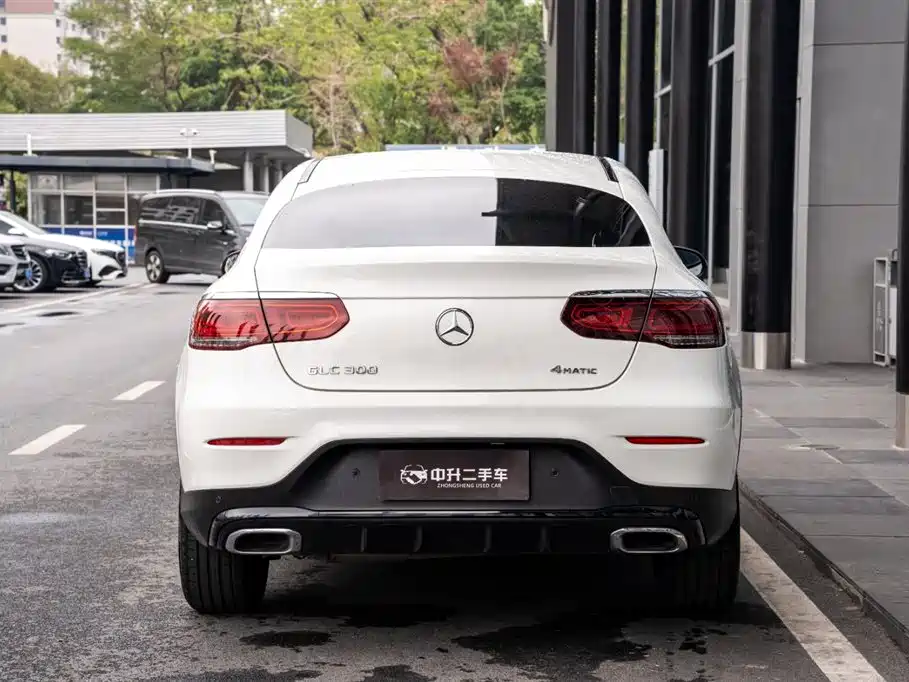 Mercedes-Benz Mercedes-Benz GLC Coupe 2020 GLC 300 4MATIC Coupé SUV 2021 - thumbnail 5