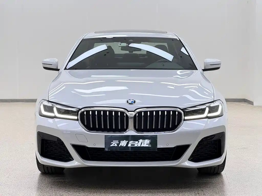 BMW BMW 5 Series 2022 525Li M Sport Package 2022 - thumbnail 2