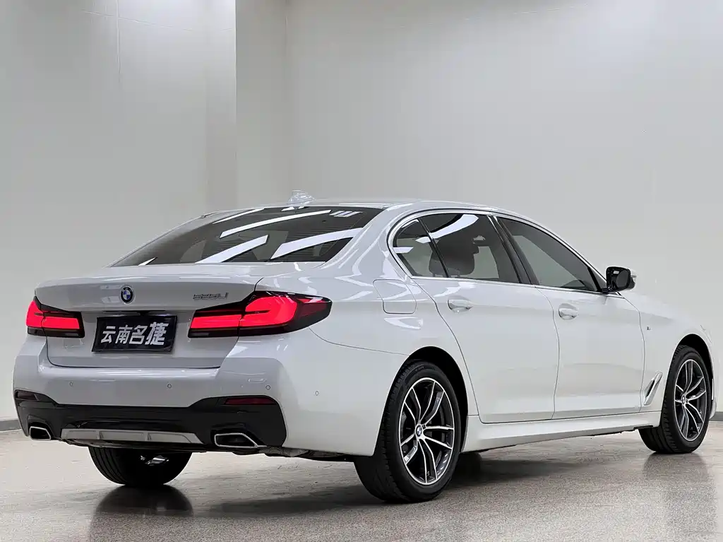 BMW BMW 5 Series 2022 525Li M Sport Package 2022 - thumbnail 7
