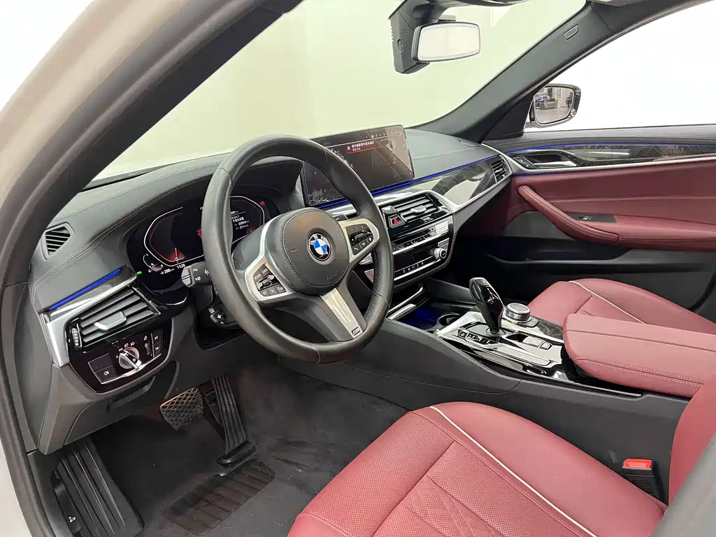 BMW BMW 5 Series 2022 525Li M Sport Package 2022 - thumbnail 8