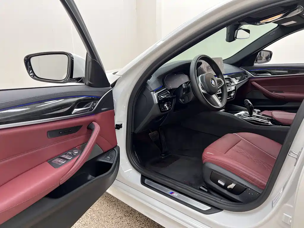 BMW BMW 5 Series 2022 525Li M Sport Package 2022 - thumbnail 12