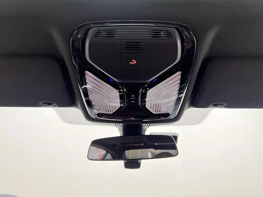 BMW BMW 5 Series 2022 525Li M Sport Package 2022 - thumbnail 17
