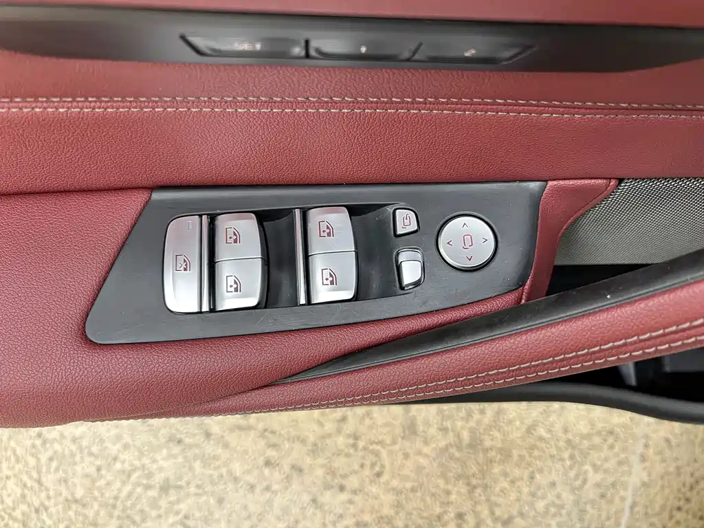 BMW BMW 5 Series 2022 525Li M Sport Package 2022 - thumbnail 22