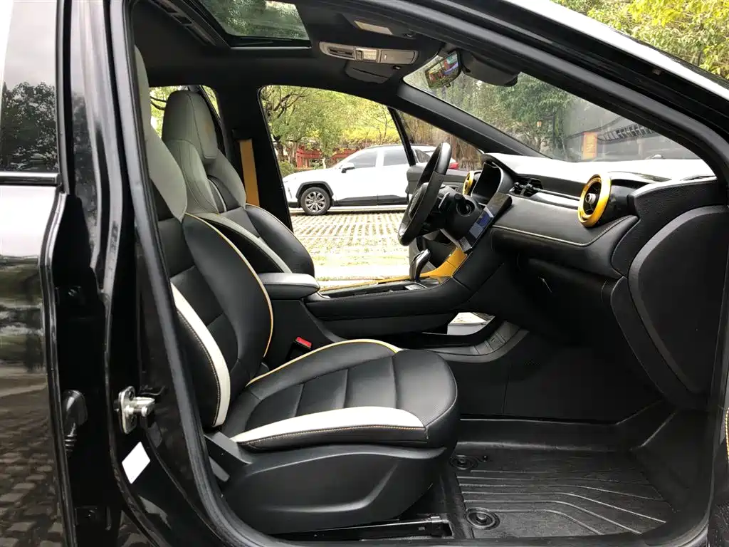 MG MG6 2021 Pro 1.5T Automatic Trophy Luxury Edition 2023 - thumbnail 15