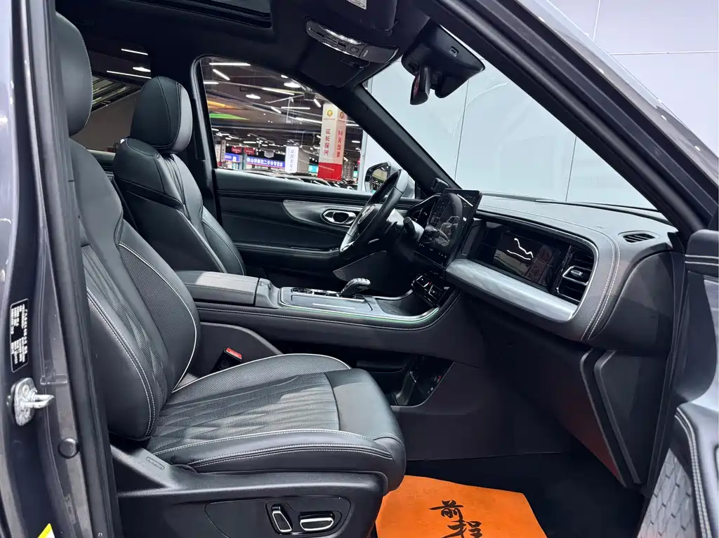 GAC Trumpchi GAC Trumpchi GS8 2022 Lexion Series 2.0TGDI FWD Luxury Edition (7-seater) 2023 - thumbnail 2