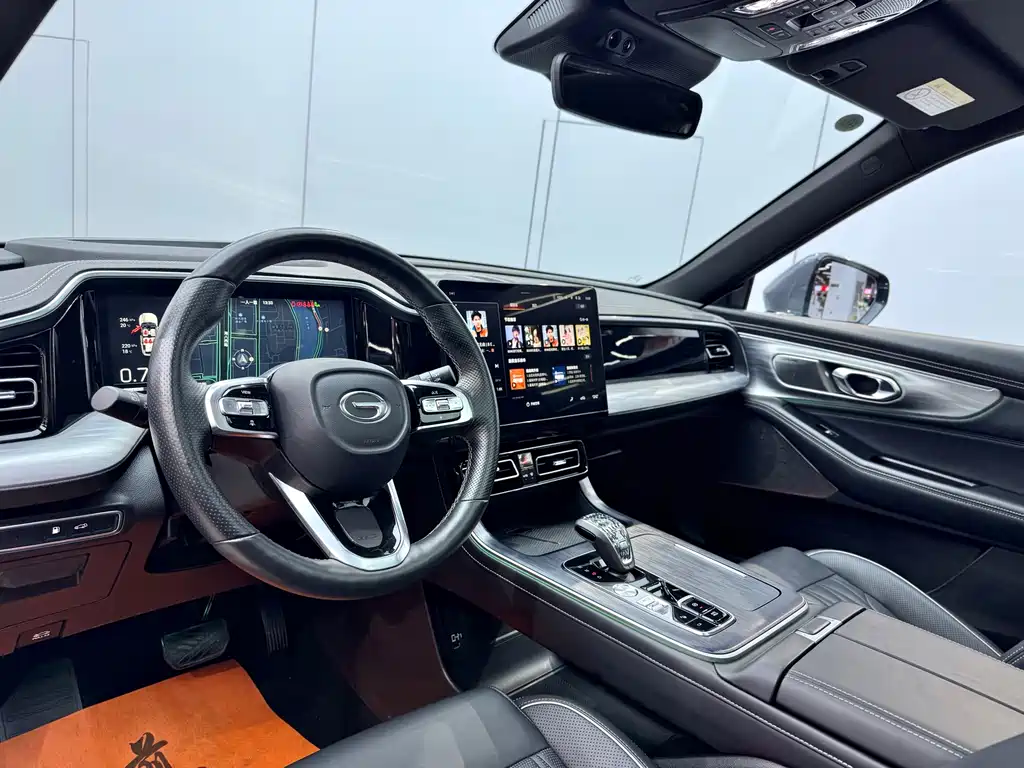 GAC Trumpchi GAC Trumpchi GS8 2022 Lexion Series 2.0TGDI FWD Luxury Edition (7-seater) 2023 - thumbnail 3