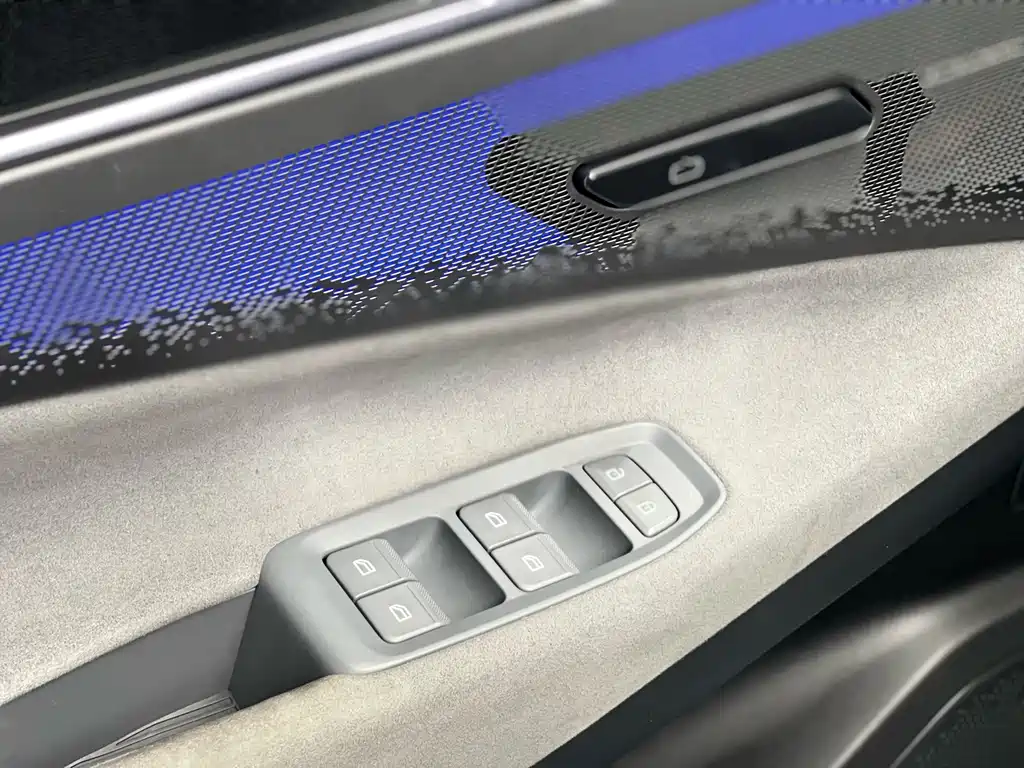 Lynk & Co Lynk & Co 08 EM-P 2025 220km AWD Performance Halo 2024 - thumbnail 14