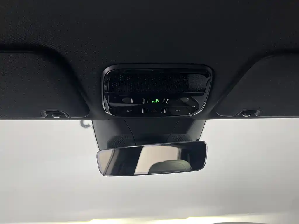 Lynk & Co Lynk & Co 08 EM-P 2023 120km Long Range Pro 2023 - thumbnail 23