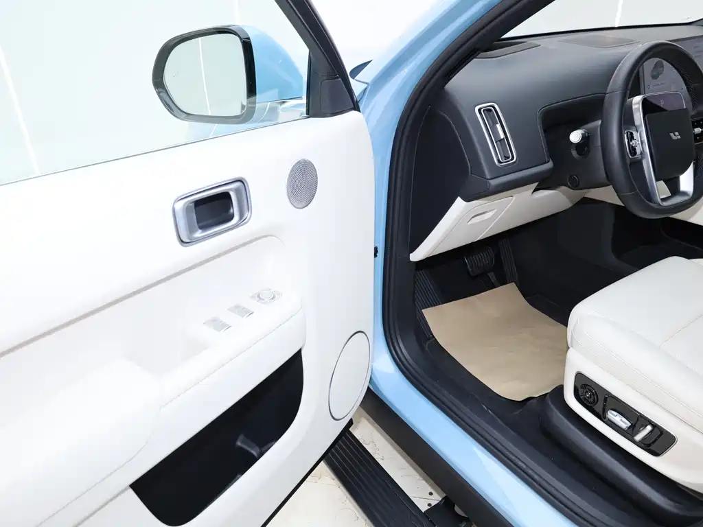 Li Auto Li L8 2025 Max Intelligent Upgrade Edition 2025 - thumbnail 9