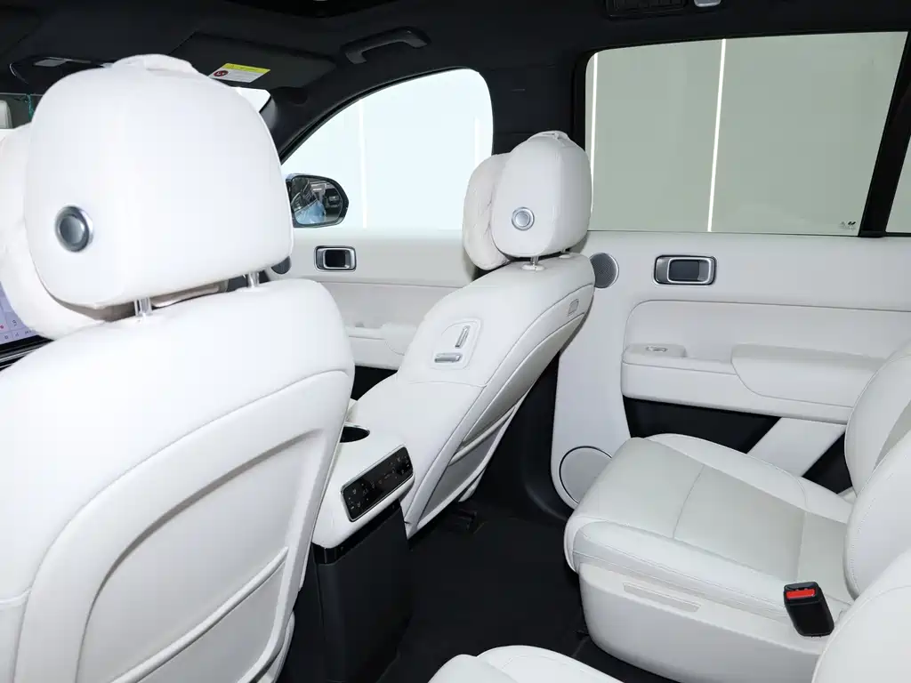 Li Auto Li L8 2025 Max Intelligent Upgrade Edition 2025 - thumbnail 17