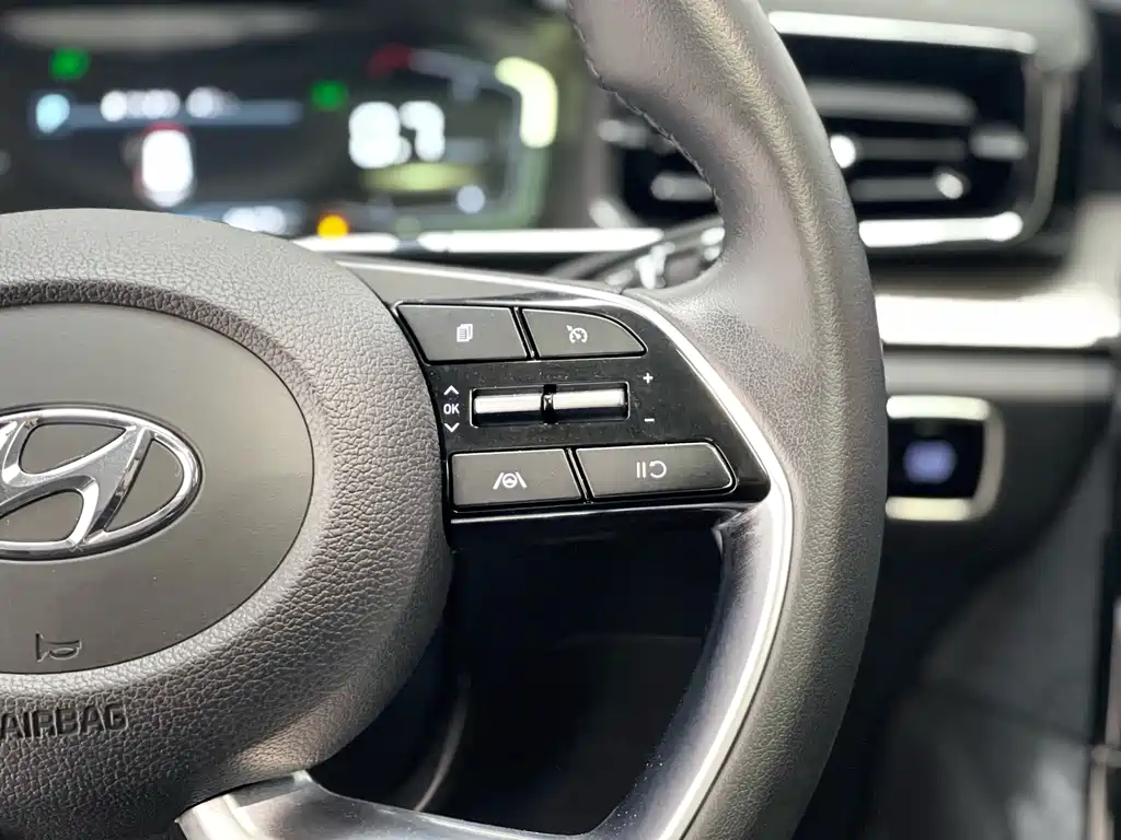 Hyundai Kona 2021 Model 270TGDi Prestige Edition LUX 2023 - thumbnail 19