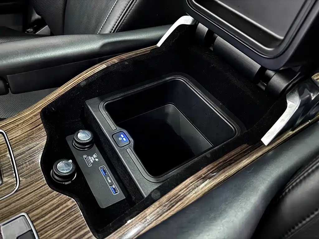 Land Rover Range Rover 2018 3.0 SC V6 Vogue Autobiography Long Wheelbase 2019 - thumbnail 28