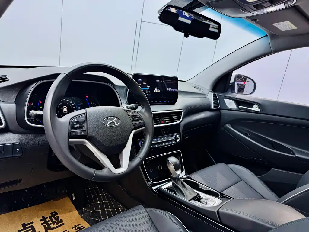 Hyundai Tucson 2020 Model 280TGDi 2WD GLS Smart Connect Version VI 2021 - thumbnail 11