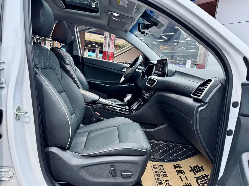 Hyundai Tucson 2020 Model 280TGDi 2WD GLS Smart Connect Version VI 2021 - thumbnail 19