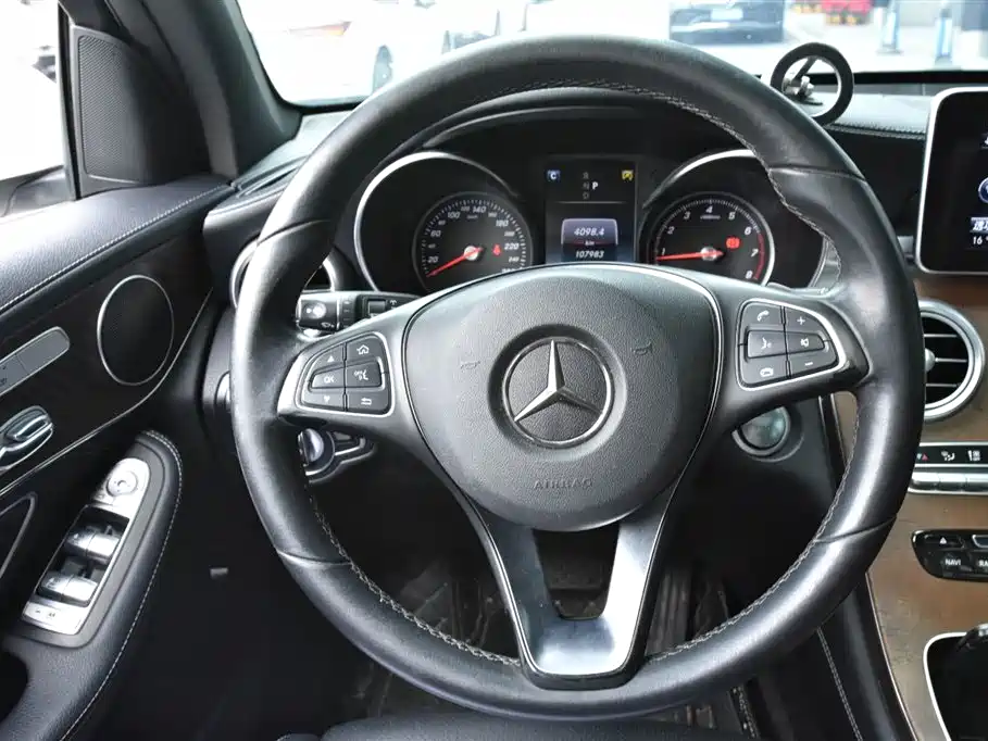 Mercedes-Benz Mercedes-Benz GLC 2017 GLC 300 4MATIC Sport Edition 2017 - thumbnail 6