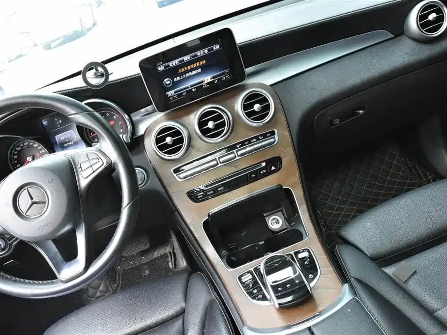 Mercedes-Benz Mercedes-Benz GLC 2017 GLC 300 4MATIC Sport Edition 2017 - thumbnail 7