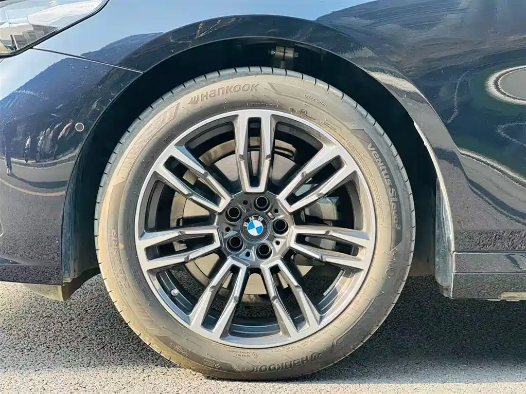 BMW BMW 5 Series 2026 525Li M Sport Package 2025 - thumbnail 7