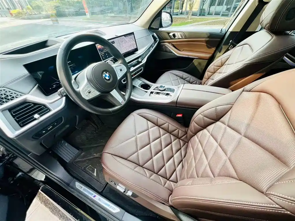 BMW BMW X5 xDrive30Li M Sport Shadow Night Package 2023 2025 - thumbnail 16