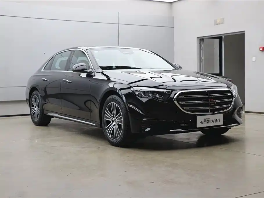 Mercedes-Benz Mercedes-Benz E-Class 2026 E 260 L Classic Edition 2026 - thumbnail 24
