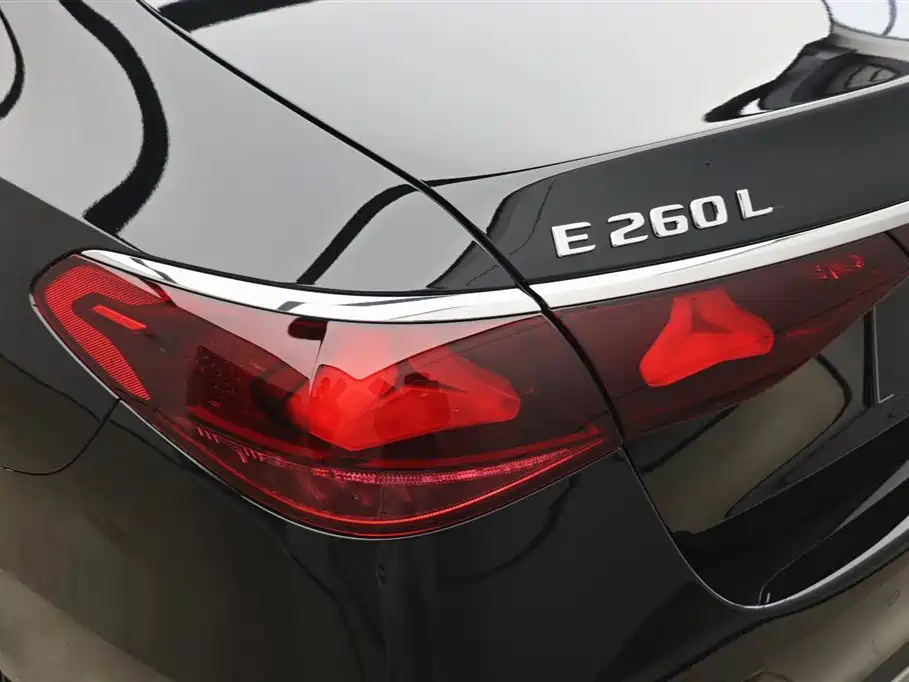 Mercedes-Benz Mercedes-Benz E-Class 2026 E 260 L Classic Edition 2026 - thumbnail 30