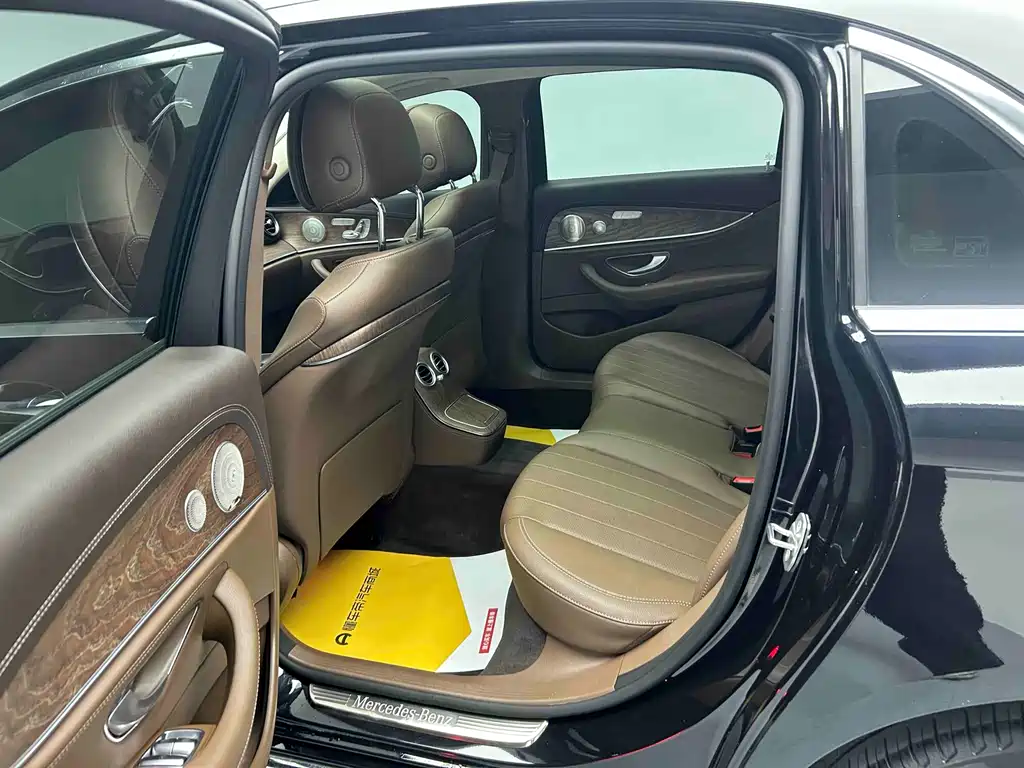 Mercedes-Benz Mercedes-Benz E-Class 2023 Facelift E 300 L Fashion Edition 2023 - thumbnail 14