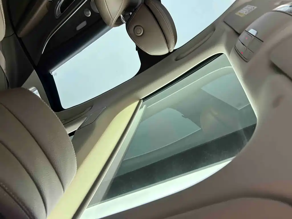 Mercedes-Benz Mercedes-Benz E-Class 2023 Facelift E 300 L Fashion Edition 2023 - thumbnail 15