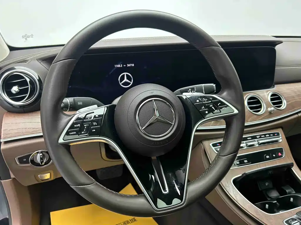 Mercedes-Benz Mercedes-Benz E-Class 2023 Facelift E 300 L Fashion Edition 2023 - thumbnail 16
