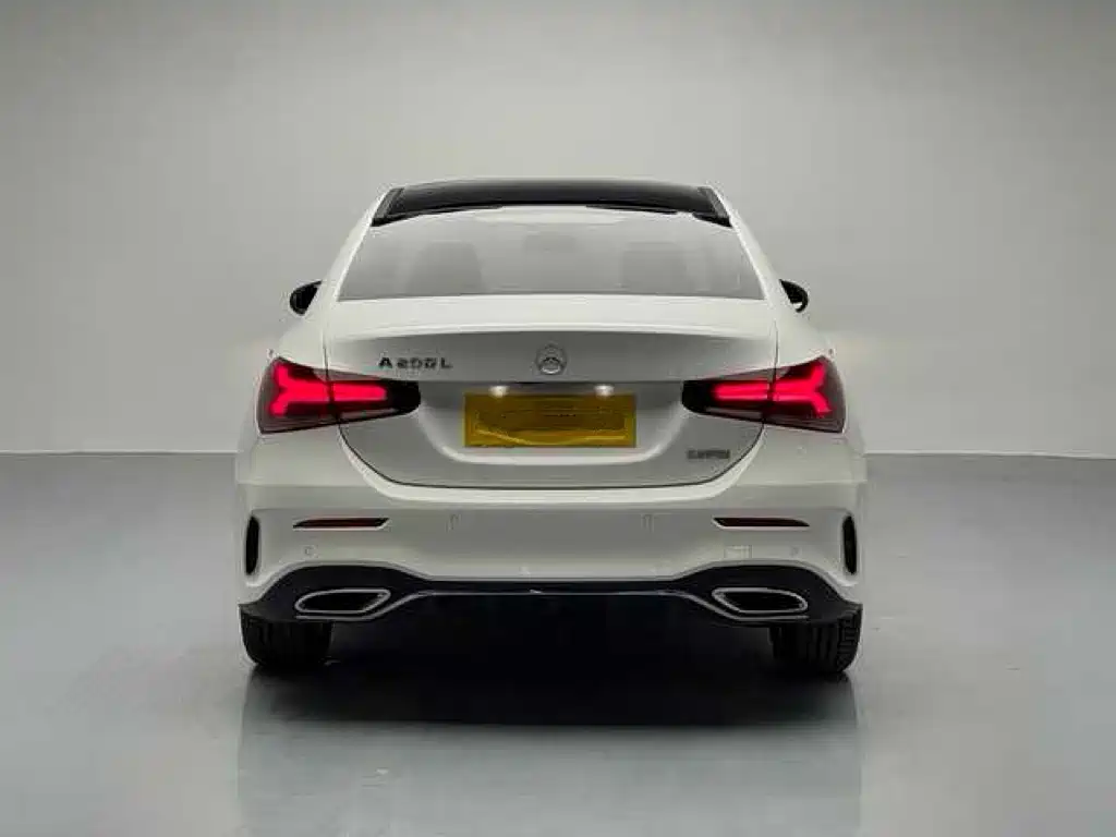 Mercedes-Benz Mercedes-Benz A-Class 2022 Facelift A 200 L Sport Sedan Dynamic Model 2022 - thumbnail 5