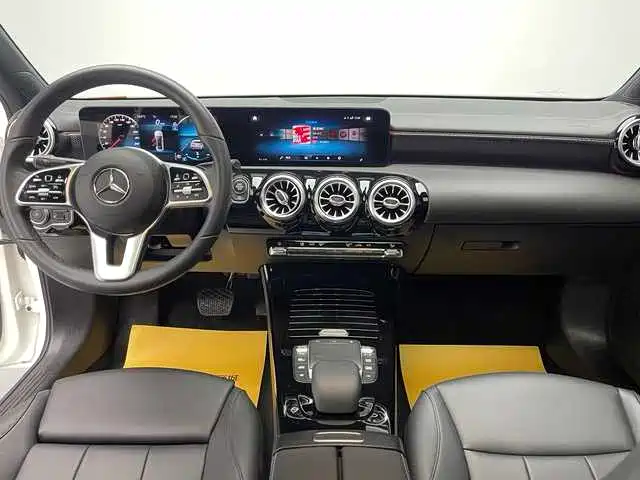 Mercedes-Benz Mercedes-Benz A-Class 2022 Facelift A 200 L Sport Sedan Dynamic Model 2022 - thumbnail 9