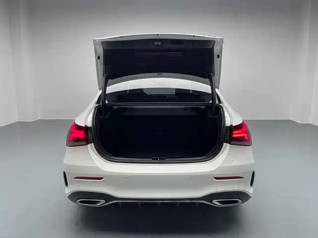 Mercedes-Benz Mercedes-Benz A-Class 2022 Facelift A 200 L Sport Sedan Dynamic Model 2022 - thumbnail 14