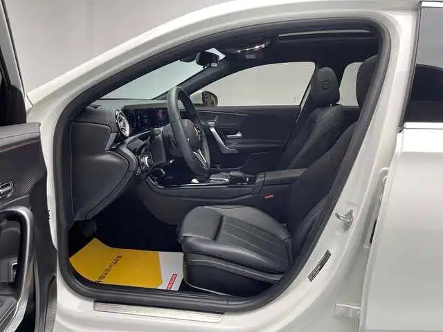 Mercedes-Benz Mercedes-Benz A-Class 2022 Facelift A 200 L Sport Sedan Dynamic Model 2022 - thumbnail 15