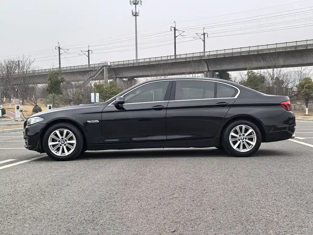 BMW BMW 5 Series 2017 520Li Elegant 2016 - thumbnail 3